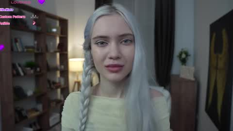 Freya online show from March 5, 7:20 pm