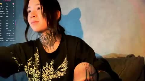 freyablow online show from July 16, 4:22 pm