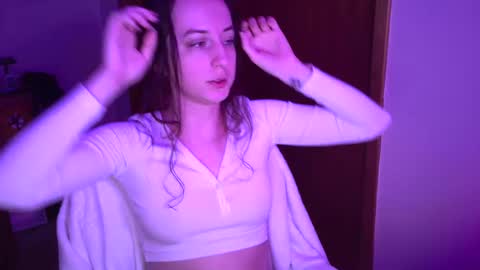 FreyaTheGemini online show from December 19, 9:07 am