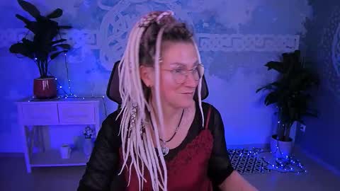 Frida Tander online show from March 6, 9:26 am