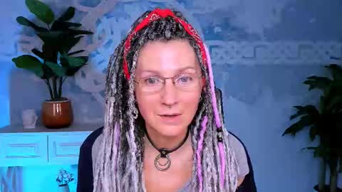 Frida Tander online show from September 28, 3:39 pm