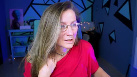 Frida Tander online show from December 15, 9:24 am