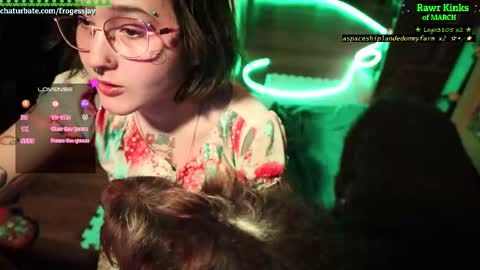   Jaywise Frogfoot  online show from March 22, 7:42 pm