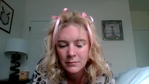 Snapshot of frommarywithlove chatting on September 23, 4:27 pm frommarywithlove online show from September 23, 4:27 pm