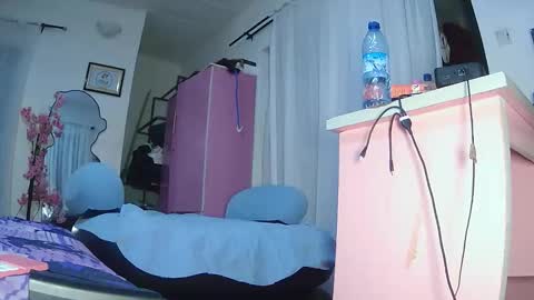 fuckmehot4 online show from October 14, 6:10 pm