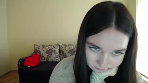 Jaklin online show from October 10, 11:15 am