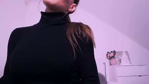 Snapshot of gabi_carter chatting on December 23, 6:11 am GabiCarter online show from December 23, 6:11 am