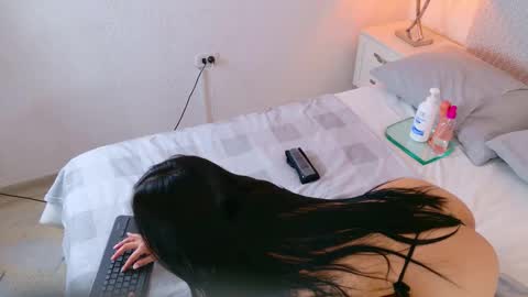gabi_w online show from October 10, 8:14 pm