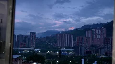 Gabriela salgado online show from November 3, 10:41 am