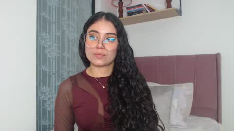 Snapshot of gabrielarossa chatting on March 3, 6:42 pm GabrielaRossa online show from March 3, 6:42 pm