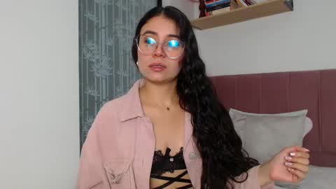 Snapshot of gabrielarossa chatting on February 13, 7:21 pm GabrielaRossa online show from February 13, 7:21 pm