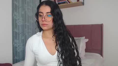 Snapshot of gabrielarossa chatting on February 20, 1:30 pm GabrielaRossa online show from February 20, 1:30 pm
