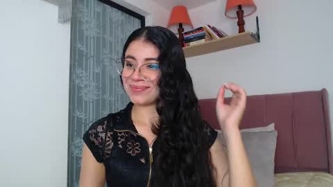 Snapshot of gabrielarossa chatting on February 3, 4:20 pm GabrielaRossa online show from February 3, 4:20 pm