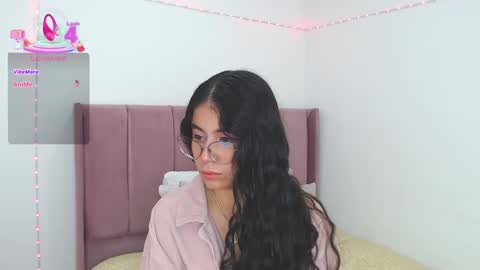 Snapshot of gabrielarossa chatting on September 30, 2:33 pm GabrielaRossa online show from September 30, 2:33 pm