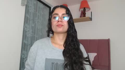 Snapshot of gabrielarossa chatting on December 27, 12:45 pm GabrielaRossa online show from December 27, 12:45 pm