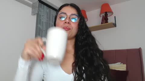 Snapshot of gabrielarossa chatting on December 17, 12:54 pm GabrielaRossa online show from December 17, 12:54 pm