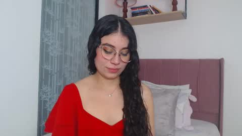 Snapshot of gabrielarossa chatting on February 27, 2:32 pm GabrielaRossa online show from February 27, 2:32 pm
