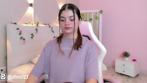 Snapshot of gabriellahoney18 chatting on January 23, 8:45 pm Gabriella online show from January 23, 8:45 pm