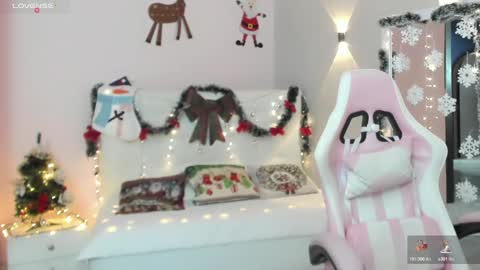Snapshot of gabriellahoney18 chatting on December 13, 8:25 pm Gabriella online show from December 13, 8:25 pm