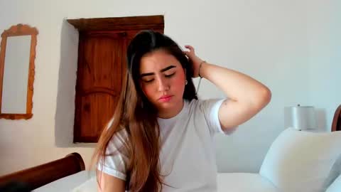 Gaby Boltton  online show from February 3, 1:51 pm