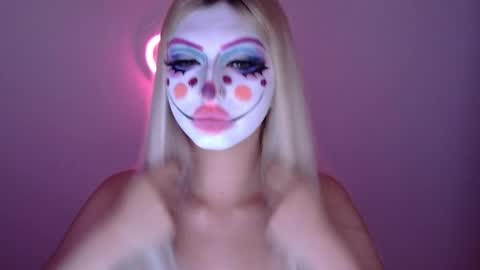 gabygumms online show from April 8, 3:25 pm