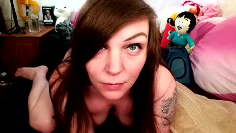 GamerGirlRoxy online show from December 13, 9:10 pm