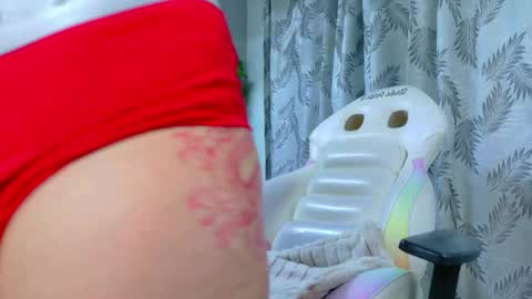 geminis_xxx1 online show from April 14, 4:34 am