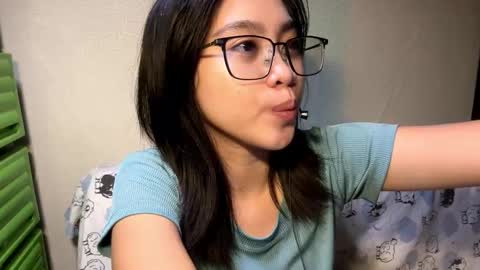 Yuki online show from February 7, 2:21 pm