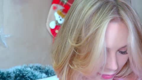 GentleRossi online show from December 2, 5:26 pm