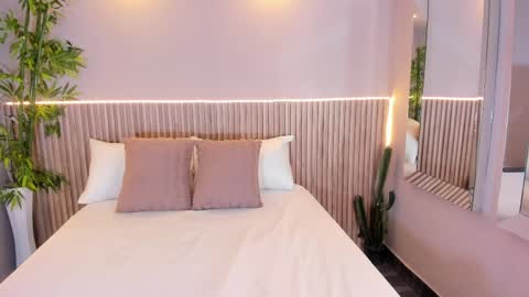 GeorginaReyes  online show from March 27, 10:54 pm