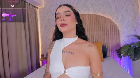 Kendal  online show from October 18, 3:04 pm