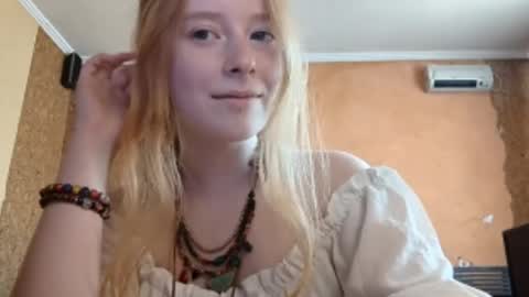 Kate online show from May 5, 4:15 am