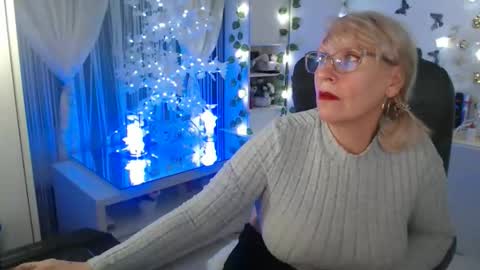 Ghertrudequeen online show from December 23, 6:17 am