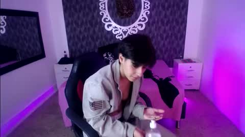 Your Girl  online show from October 25, 5:37 am