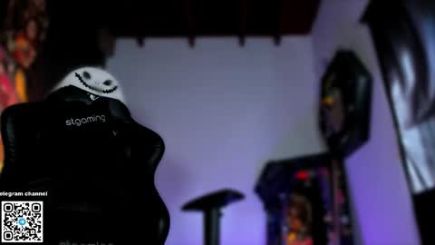 Sara online show from December 13, 7:53 pm