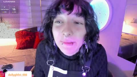 Allison  online show from April 8, 8:22 pm