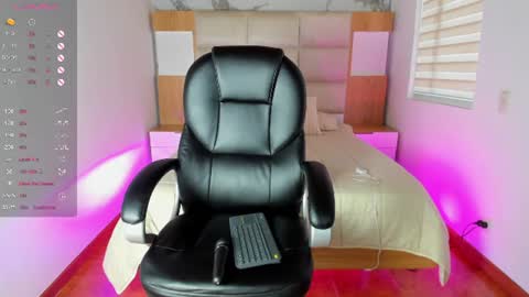 gia_ch online show from July 1, 10:53 pm