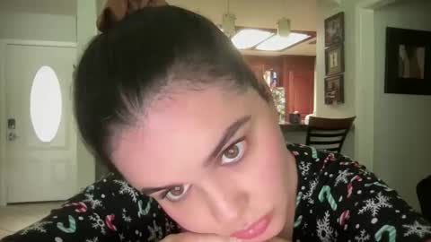 The Queen of Squirt online show from December 5, 8:11 pm