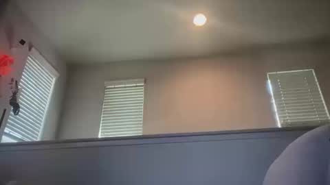 giathelibra online show from October 15, 8:00 pm