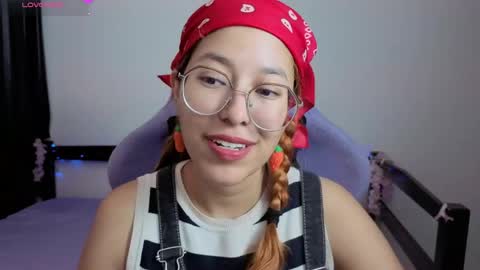 gigimooon online show from May 18, 1:26 am
