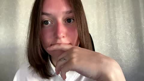 Melisa online show from May 2, 1:20 am