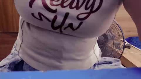 girlhanoi online show from April 11, 10:52 am