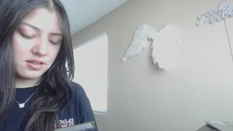 Jasmine online show from April 6, 6:31 pm