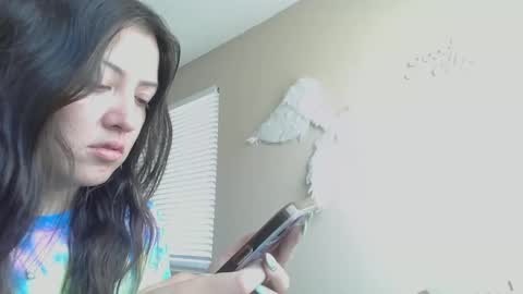 Jasmine online show from June 4, 2:54 pm