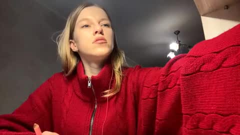 gladyswigg online show from April 1, 1:41 pm