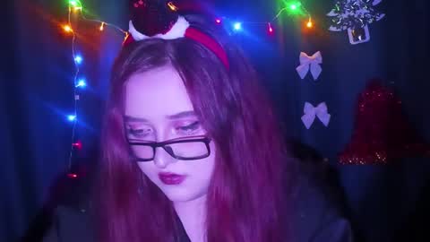 glamour_rebel online show from December 17, 1:26 pm