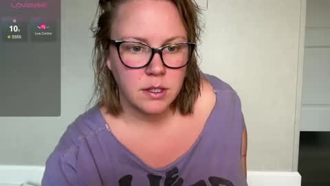 Snapshot of glitterkitty_108 chatting on January 26, 2:30 pm GlitterKitty 108 online show from January 26, 2:30 pm