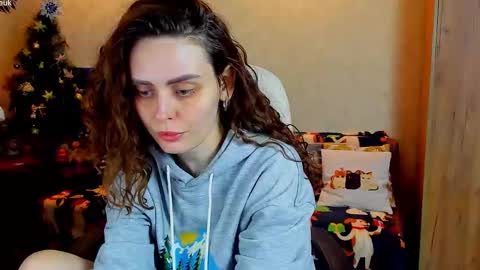 Gloria Wood online show from January 6, 5:05 pm