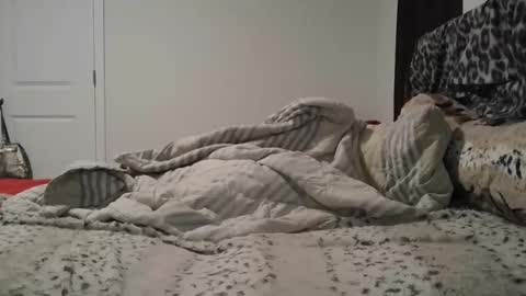 glorialove777 online show from April 4, 6:23 am