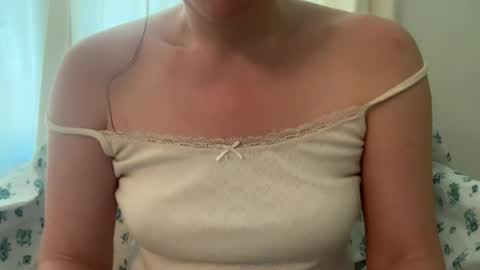 Gloria Pearl online show from July 11, 4:18 pm